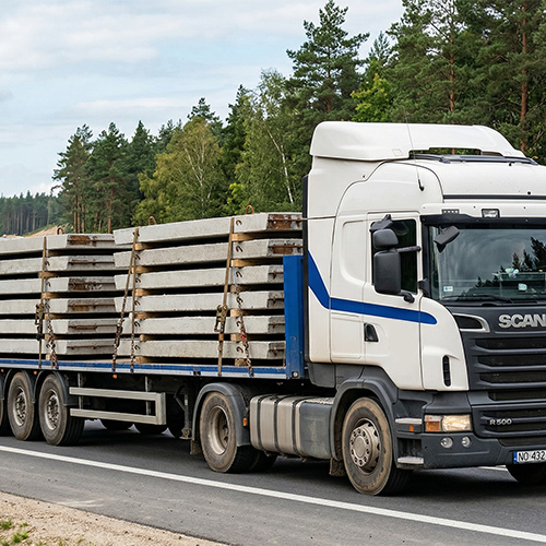 Przewóz płyt drogowych