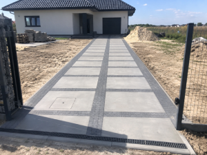 Ścieżki z kostki